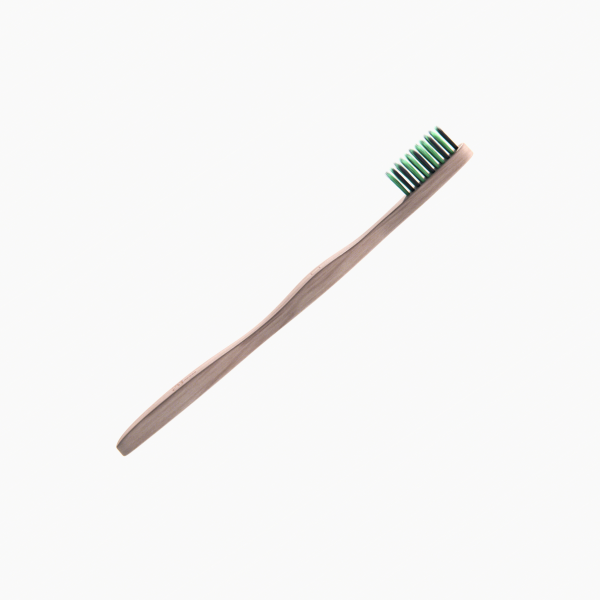 moti-co Bamboo Toothbrush With Charcoal Infused Bristles Minkštas bambukinis dantų šepetėlis, 1vnt