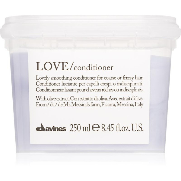 Davines Essential Haircare LOVE Smoothing Conditioner glotninamasis kondicionierius nepaklusniems plaukams, 250 ml